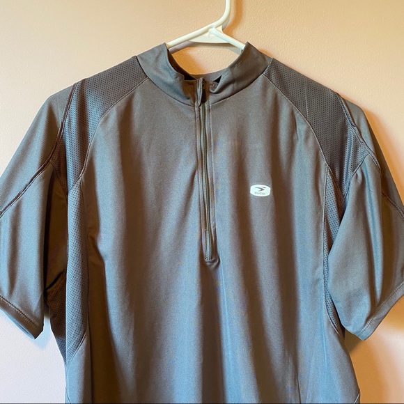 SUGOI Athletic Top - Picture 1 of 5